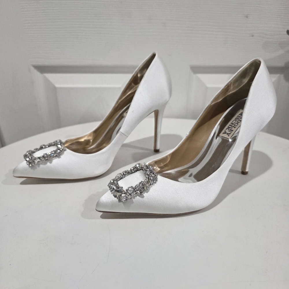 Badgley Mishcka Embellished Buckle Pumps - Picture 3 of 10